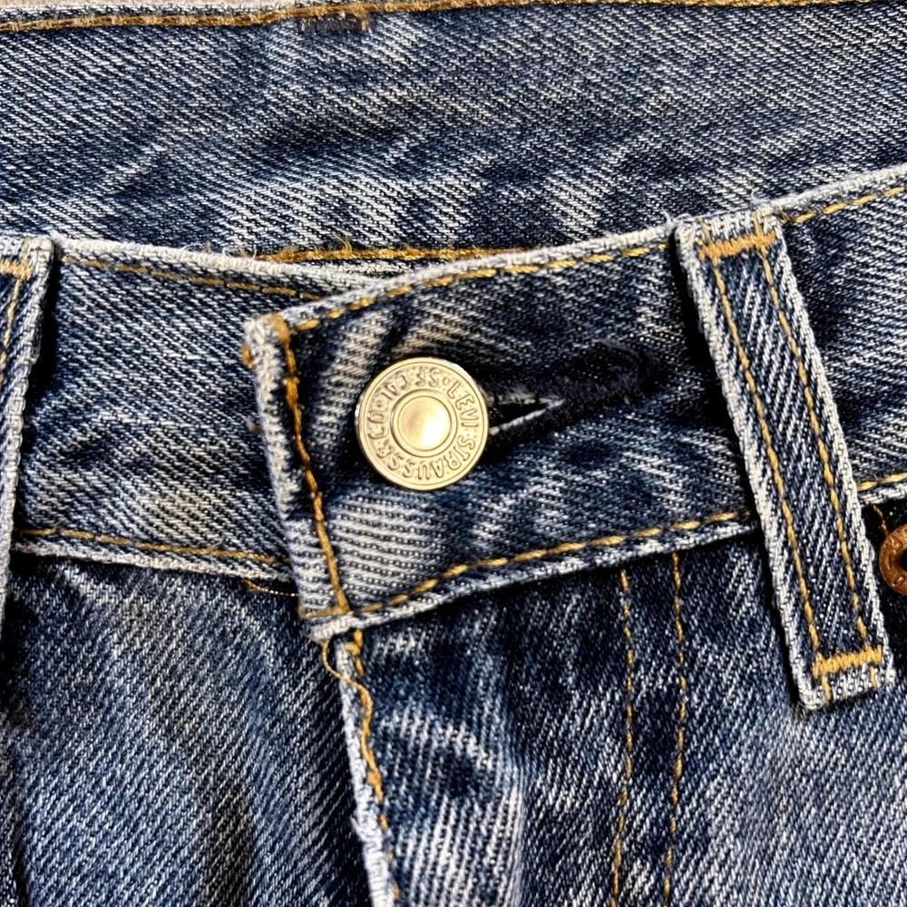 Levis 505 Jeans Mens 34x29 Medium Wash Straight Leg Classic Fit Denim Pants